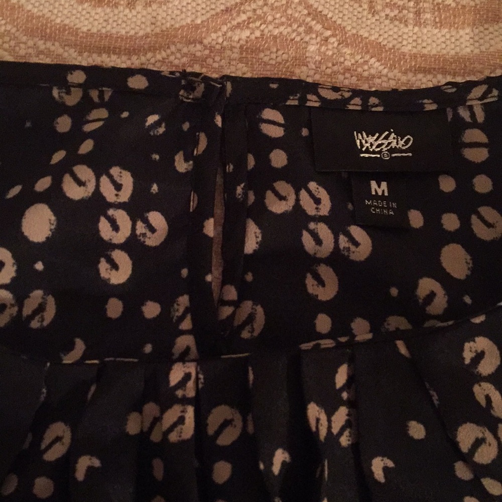 Mossimo blouse - Picture 2 of 7